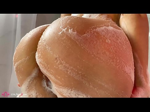 ❤️ Brunetka Masturbuje cipkę wibratorem do intensywnego orgazmu pod prysznicem ️❌ Quality porn at us ﹏